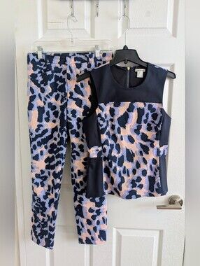 Club Monaco Matching Set Peplum Top Sz 4 Crop Pants Sz 2 Abstract Animal Print